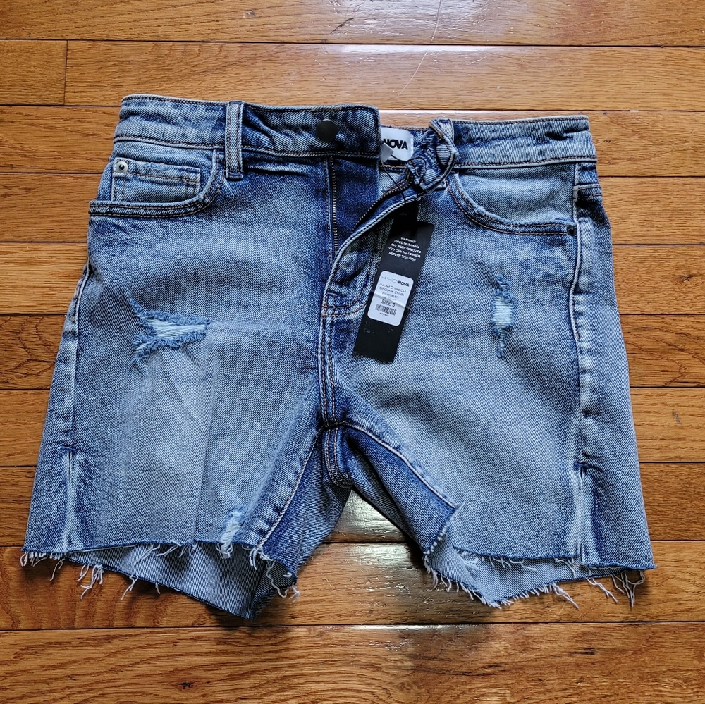 FASHIONNOVA Sunset Drives CutOff Denim Shorts LightWash SIZE 5 women's